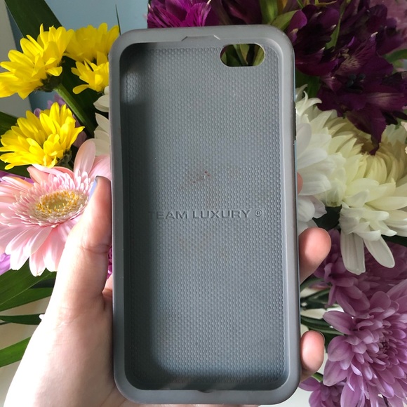 *SOLD* Bundle of 2 iPhone 6/6s Cases! - Picture 4 of 8